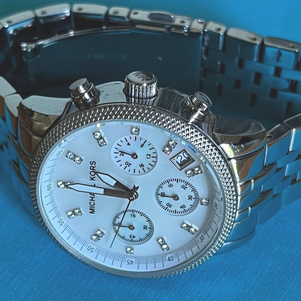 MICHAEL KORS Watch women’s, silver, pearl face ivory colours classic analogue